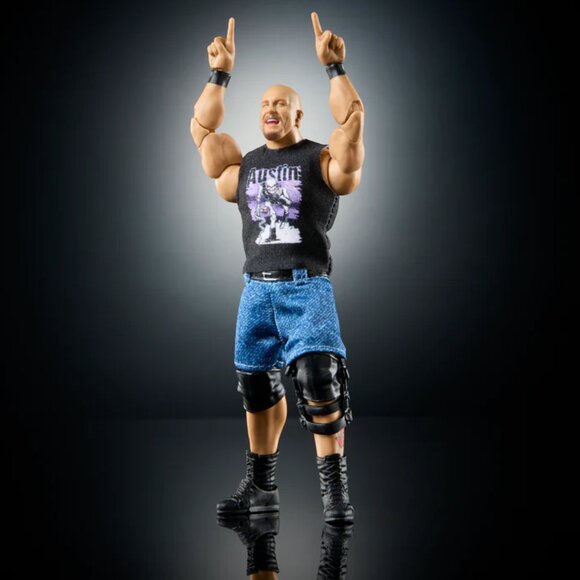 WWE ULTIMATE EDITION Monday Night War Exclusive "Stone Cold" Steve Austin Figure - Picture 4 of 6